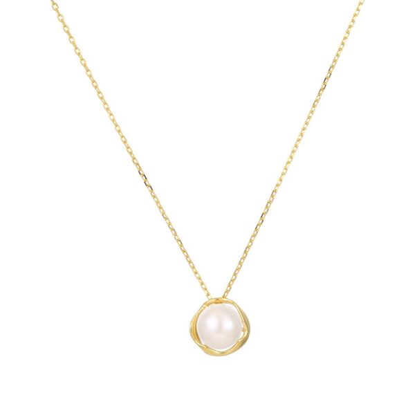 Luxury Shell Pearl Pendant Necklace